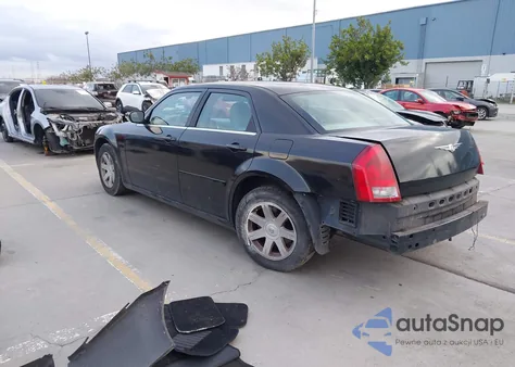 2005 Chrysler 300 Touring from USA, damaged, VIN 2C3JA53G65H107844